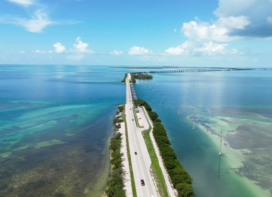 julius-hildebrandt-KD6x5YFIxyo-unsplash