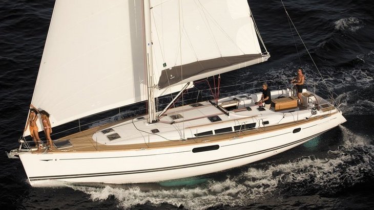 Sun-Odyssey-49i-10_InPixio