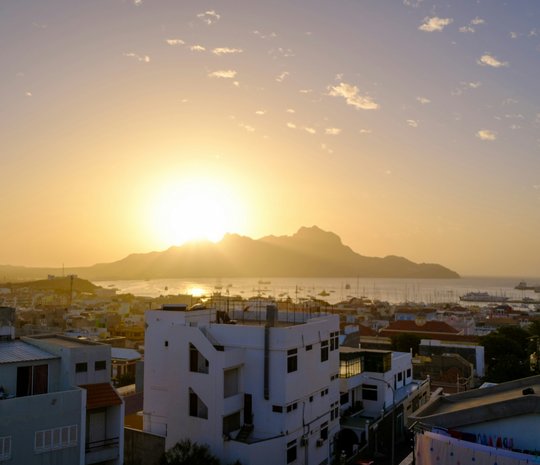 felix-bruning-ZItN89ebJrI-unsplash