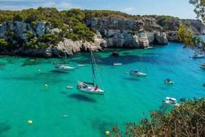 Bucht Cala Macarella auf Menorca image-15952