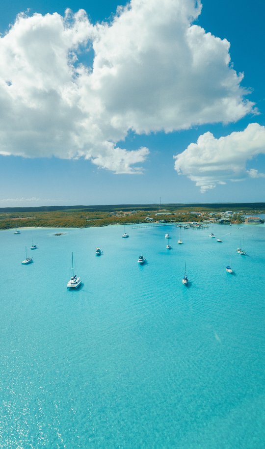 jakob-owens-PzENwKhLJHA-unsplash