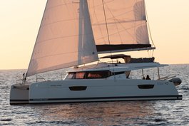 ViennaPearl_Sailing1