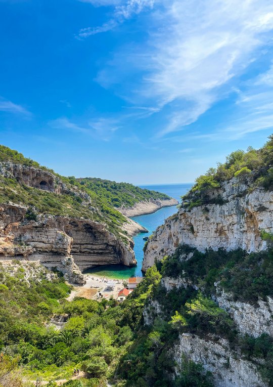 slobodan-spijunovic-OBndVZZTDEI-unsplash