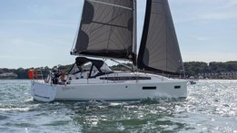 Sun Odyssey 380