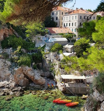 cat-bassano-uCJHhrvG4QA-unsplash