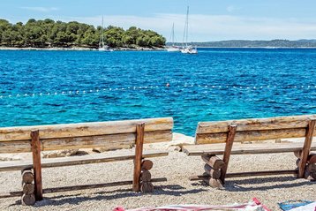 stomorska-solta-destination-heading