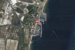 Hyeres - Port de Hyeres / Port St. Pierre Hyeres - Port de Hyeres / Port St. Pierre