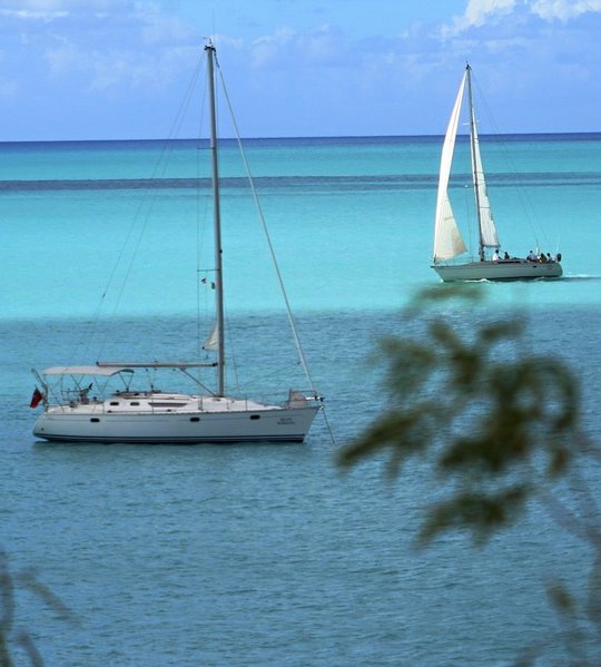 sailing-vessel-116936_1280