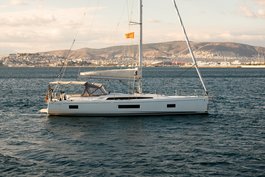 Octopus_Yachting_Chartering_Sailing_Monohull_Greece_Beneteau_Oceanis_51